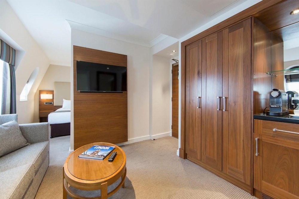 Thistle Piccadilly Main image